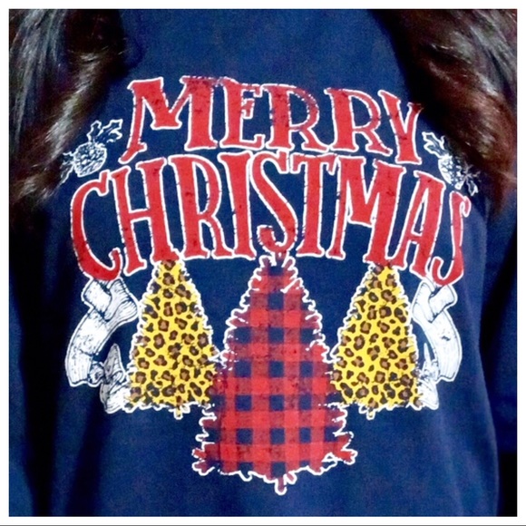 Perfect peach navy Christmas tree sweatshirt New - Picture 4 of 5